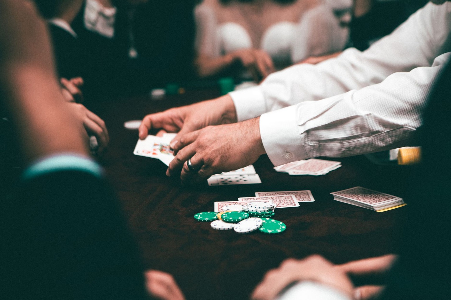 Cómo tomar decisiones responsables al elegir una plataforma de casino — Considerar las opciones de pago y retiro